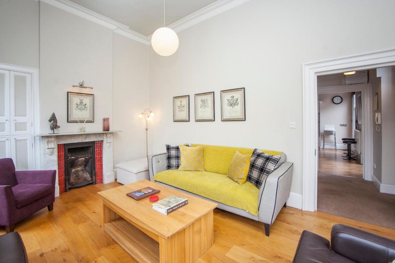 Stunning Spacious Central Apartment Near Parade Gardens Бат Екстер'єр фото